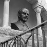 Памятник В.И. Ленину на Алом поле. Автор проекта - Н. Чекасин. Бюст - В. Козлов. Инженер П. Искосков. 1925