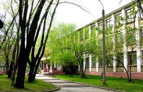 В известном всей стране физико-математическом лицее №31 Челябинска проходят обыски
