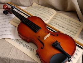 Владимир Спиваков подарил миасской школьнице старинную скрипку